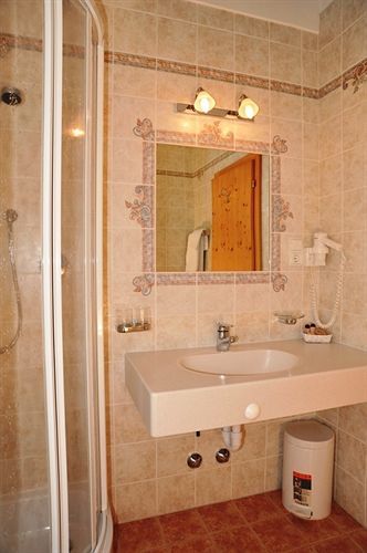 Turmhotel Gschwendt Planca di Sopra Εξωτερικό φωτογραφία